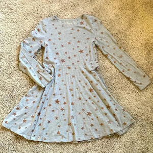 Long sleeve grey dress with bronze color stars ✨